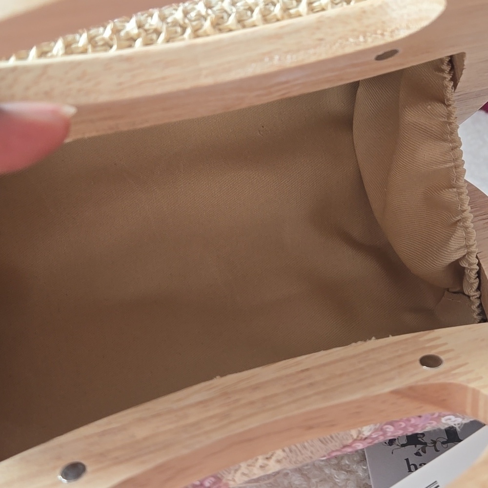 NWT Small Wood Clutch - Picture 7 of 7
